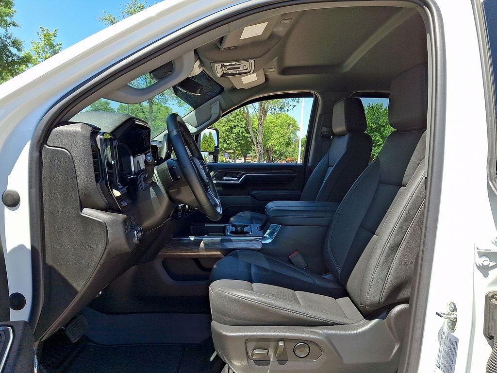 2024 Chevrolet Silverado 3500HD LTZ