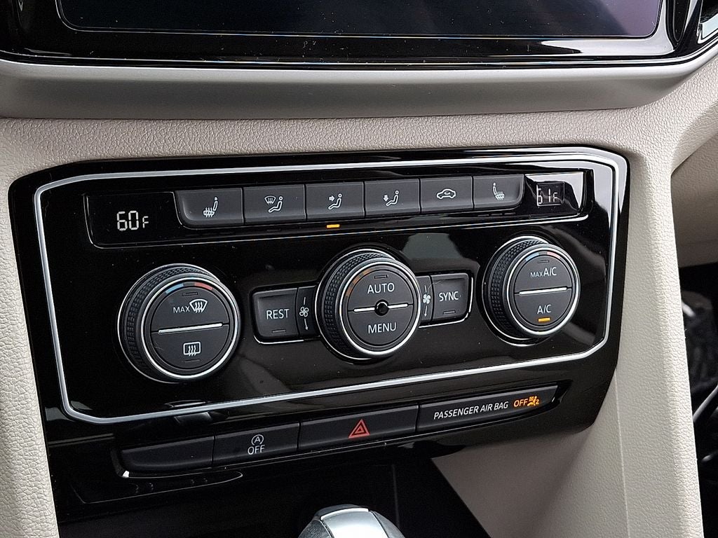 2022 Volkswagen Atlas 2.0T SE w/Technology