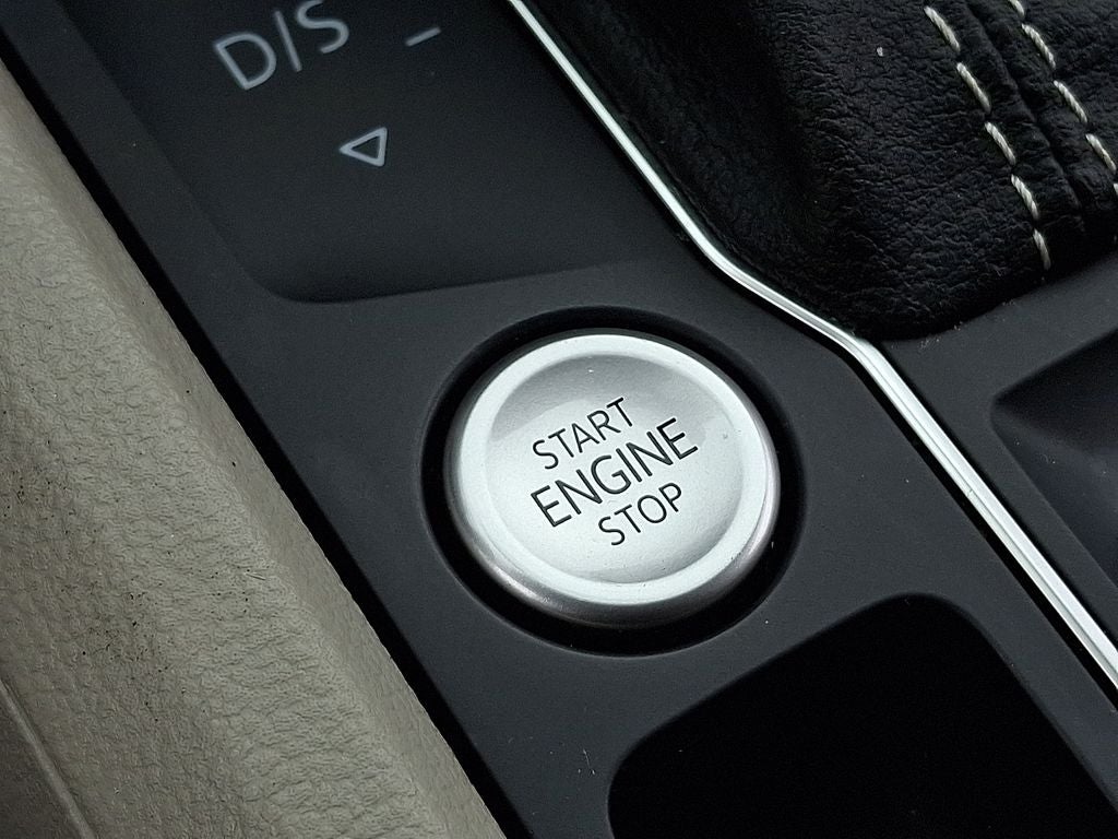 2022 Volkswagen Atlas 2.0T SE w/Technology