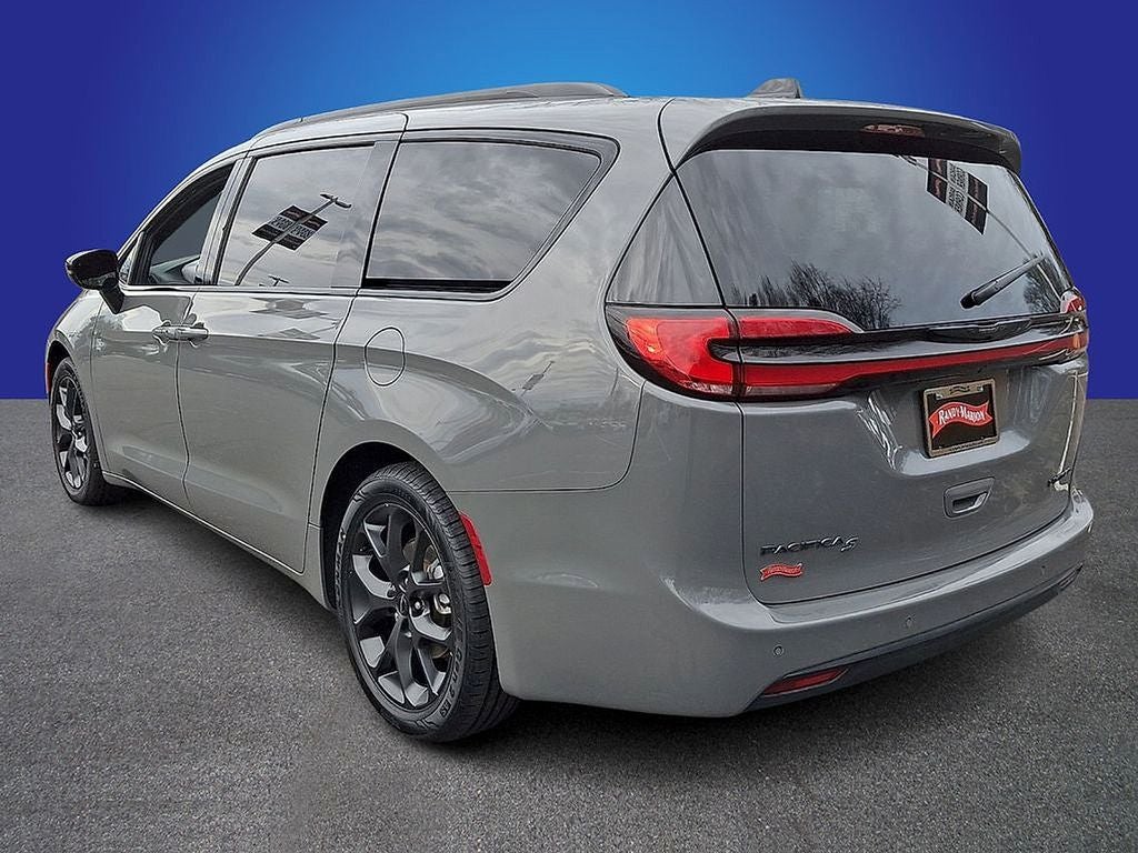 2025 Chrysler Pacifica Limited
