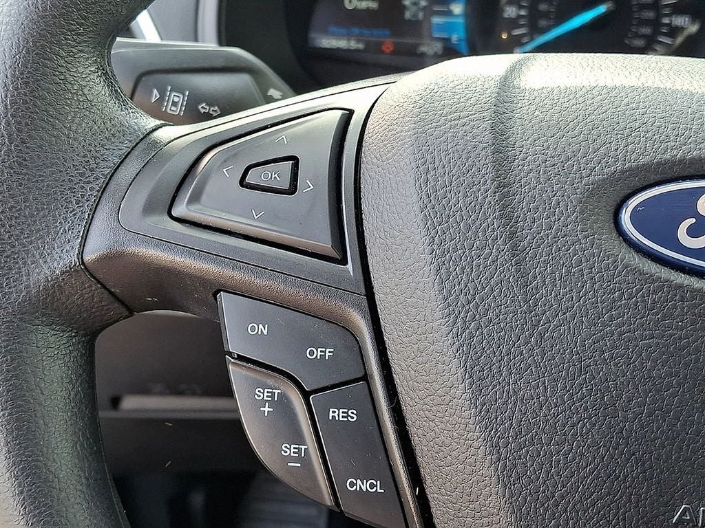 2022 Ford Edge SE