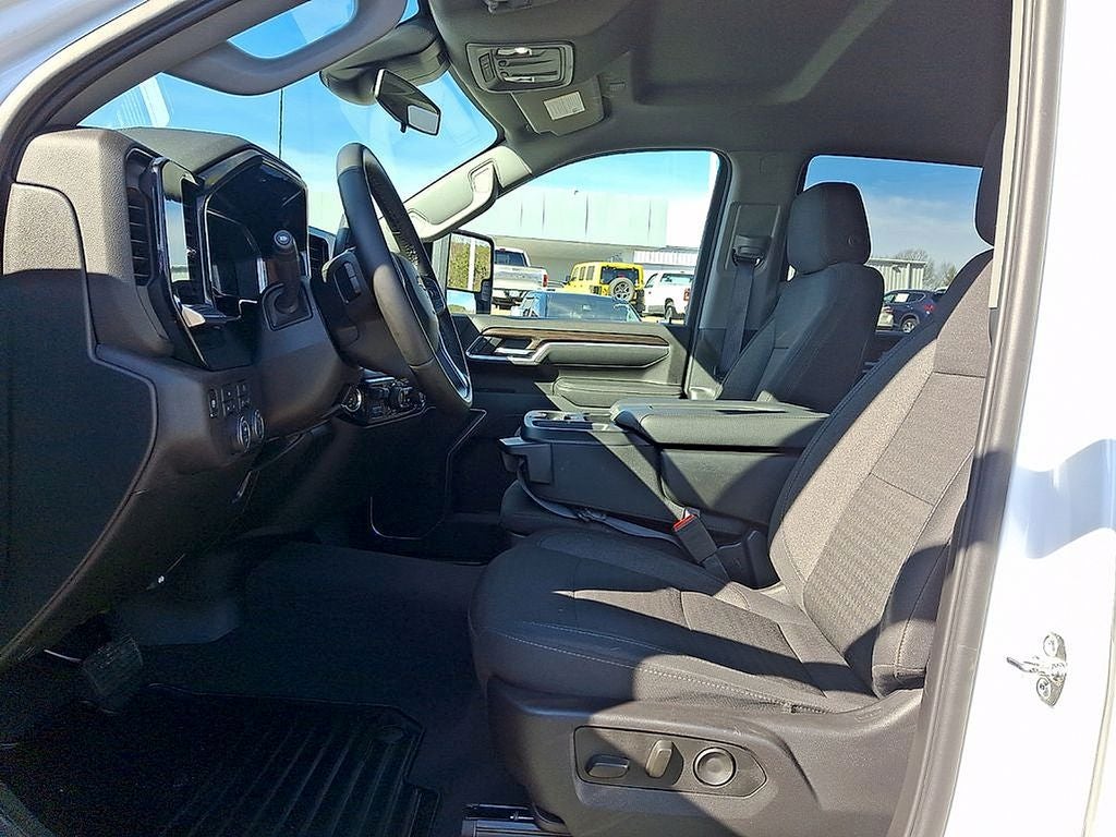 2025 Chevrolet Silverado 2500HD LT