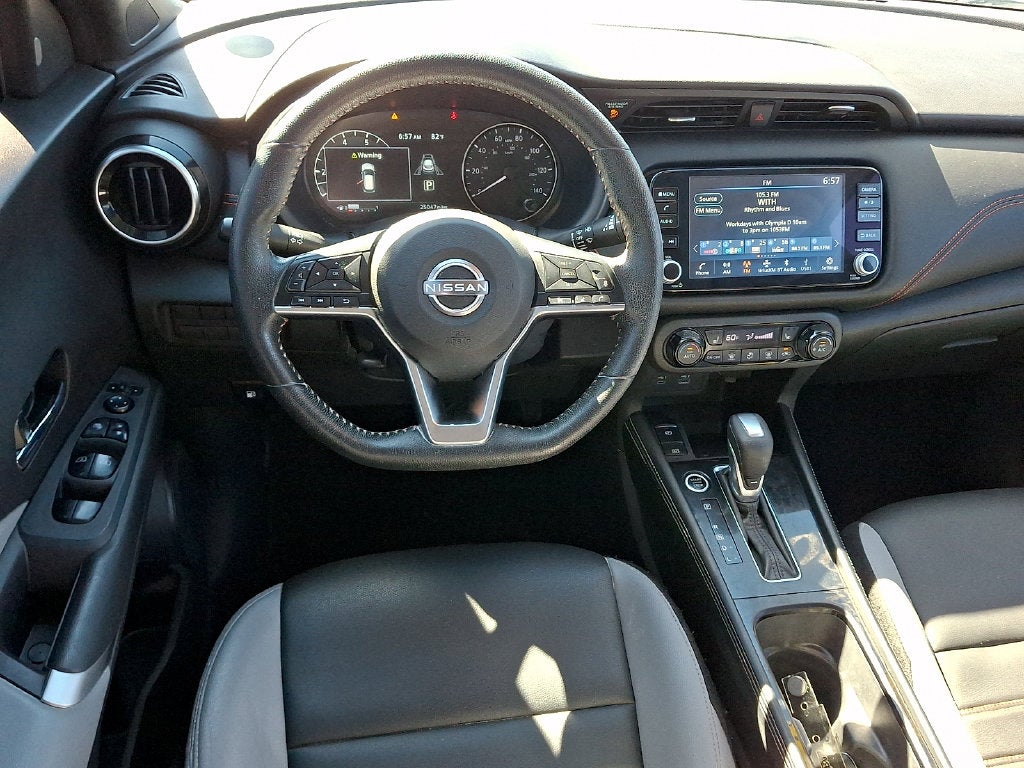 2023 Nissan Kicks SR