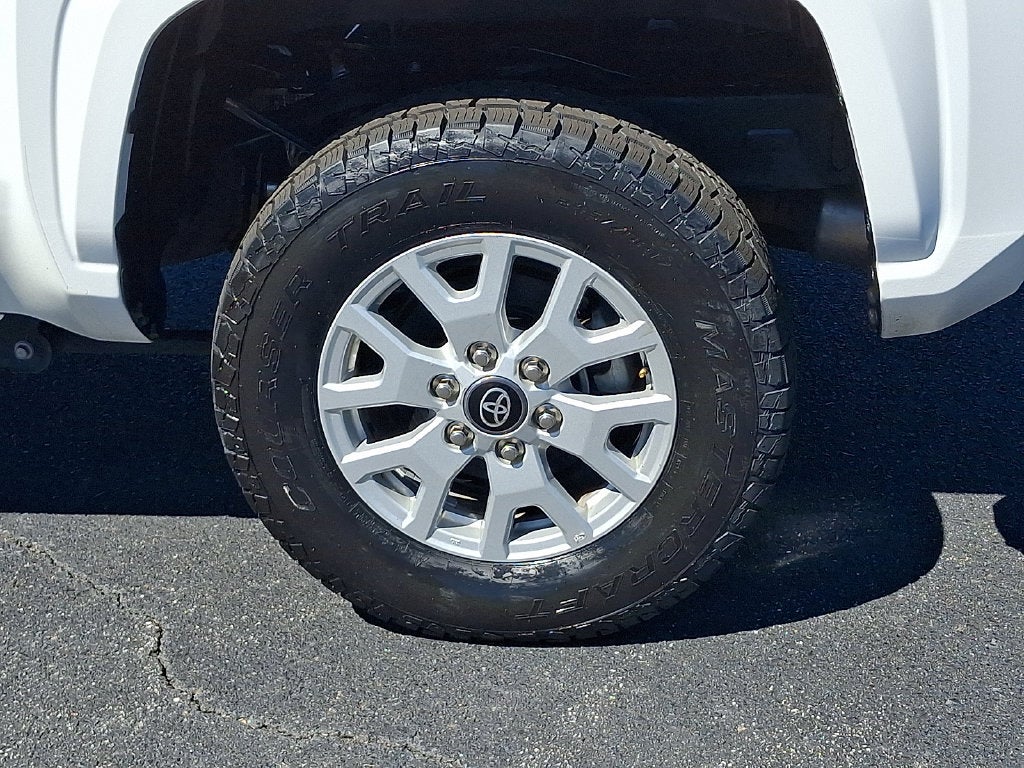 2024 Toyota Tacoma SR5