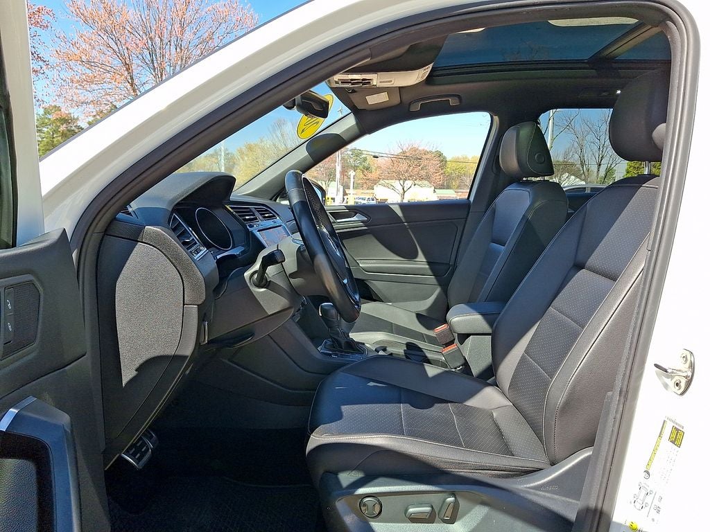 2021 Volkswagen Tiguan 2.0T SE R-Line Black