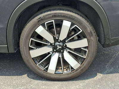 2025 Mitsubishi Outlander Base