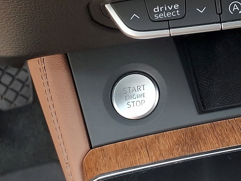 2023 Audi Q5 40 Prestige quattro