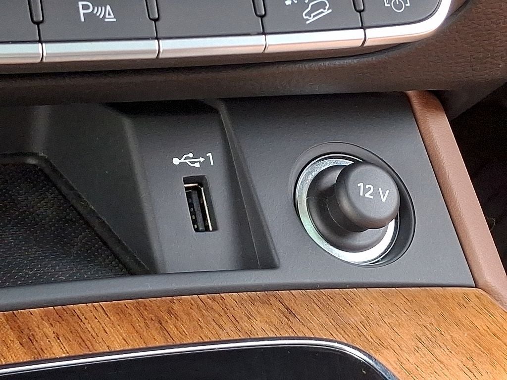 2023 Audi Q5 40 Prestige quattro