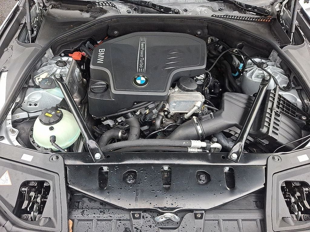 2015 BMW 5 Series 528i