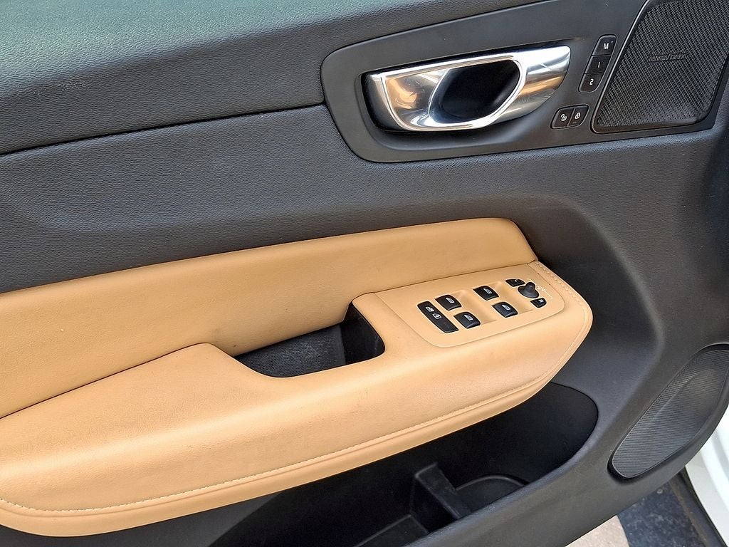 2021 Volvo XC60 T5 Inscription