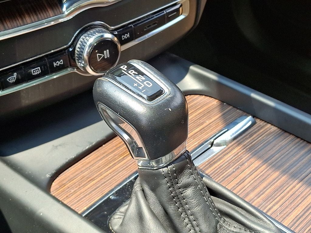 2021 Volvo XC60 T5 Inscription