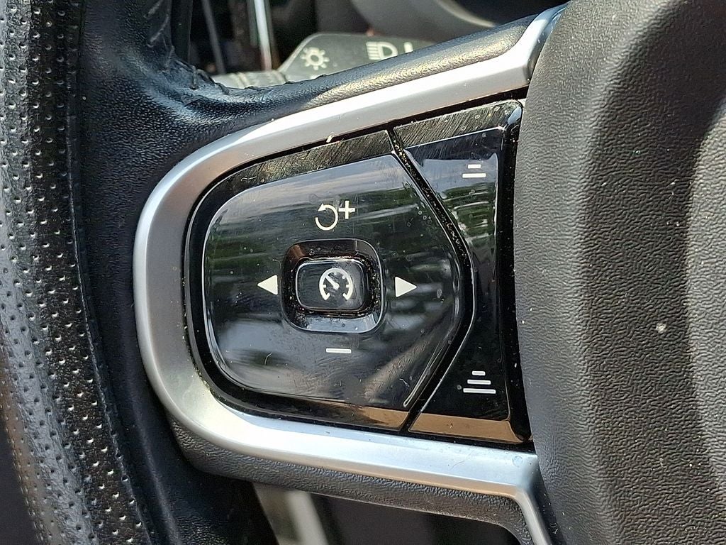 2021 Volvo XC60 T5 Inscription