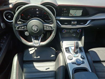 2024 Alfa Romeo Stelvio Competizione