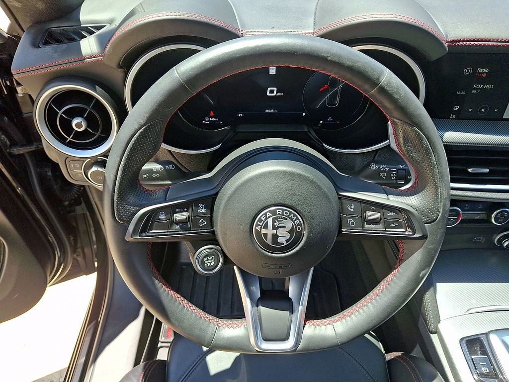 2024 Alfa Romeo Stelvio Competizione