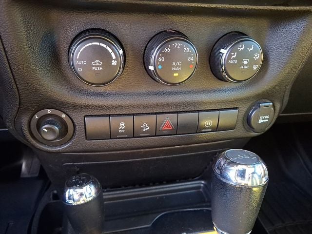 2012 Jeep Wrangler Sahara