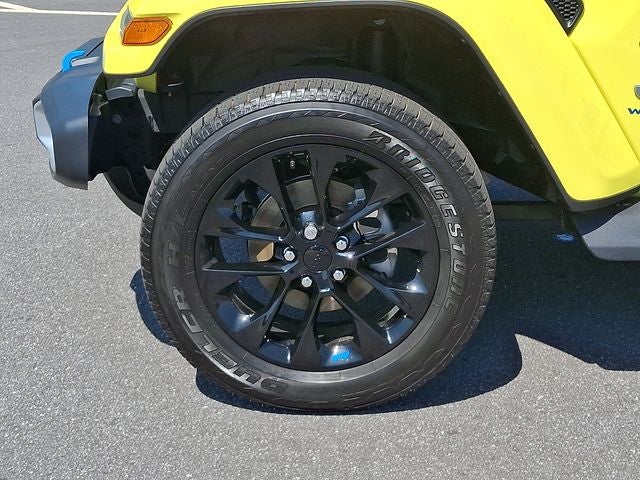 2023 Jeep Wrangler Sahara 4x4