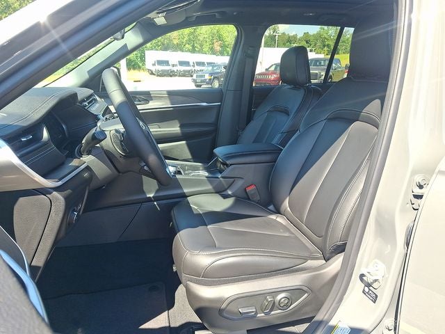 2027 Jeep Grand Cherokee Limited