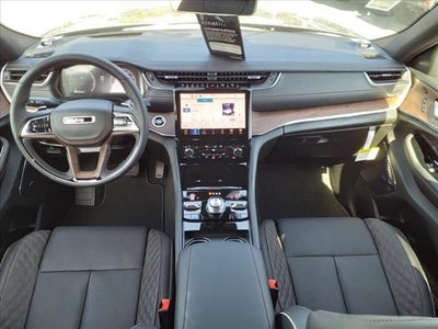 2023 Jeep Grand Cherokee Summit