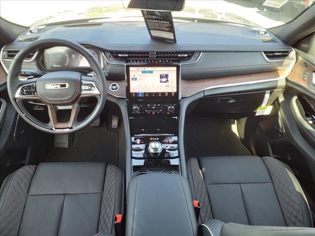 2023 Jeep Grand Cherokee Summit