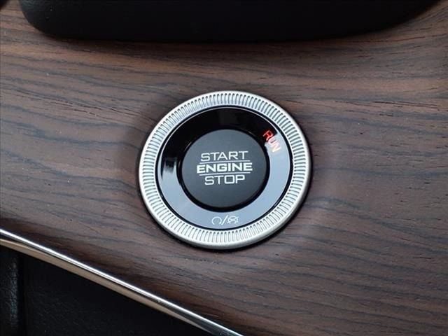 2023 Jeep Grand Cherokee Summit