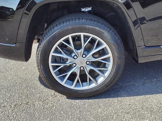 2023 Jeep Grand Cherokee Summit