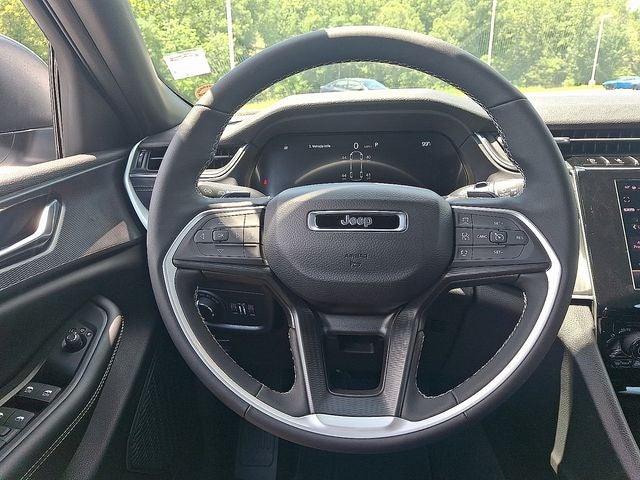 2026 Jeep Grand Cherokee L GRAND CHEROKEE L LAREDO X 4X4