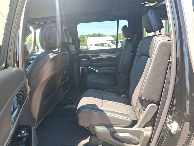 2026 Jeep Grand Wagoneer GRAND WAGONEER LIMITED ALTITUDE 4X4