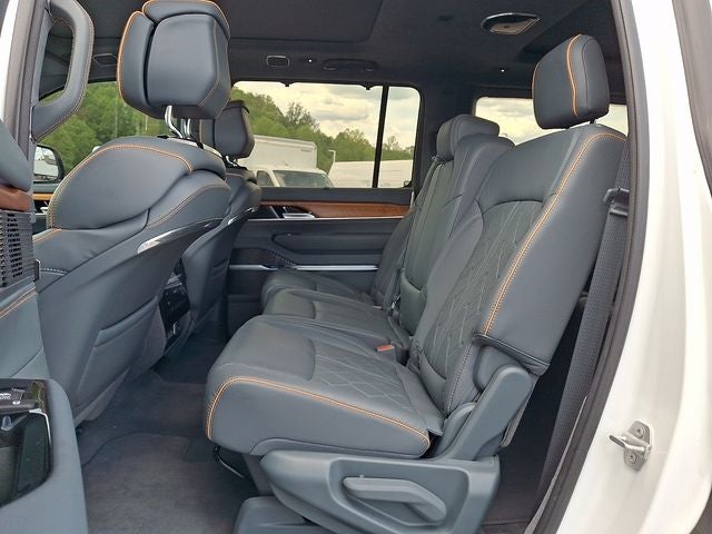 2022 Jeep Grand Wagoneer Series III 4x4