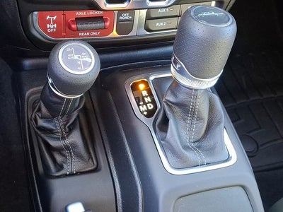 2025 Jeep Gladiator Mojave X