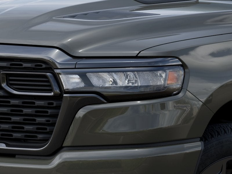 2027 RAM 1500 RAM 1500 EXPRESS CREW CAB 4X4 5'7' BOX