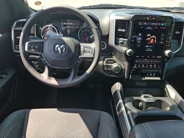 2025 RAM 1500 Big Horn Crew Cab 4x4 5'7' Box