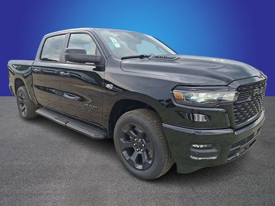 2026 RAM 1500 RAM 1500 EXPRESS CREW CAB 4X4 5'7' BOX