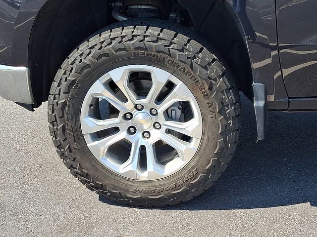 2023 Chevrolet Silverado 1500 4WD Crew Cab Short Bed LTZ