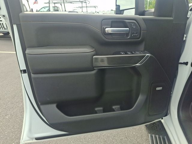 2023 GMC Sierra 2500HD 4WD Crew Cab Standard Bed AT4