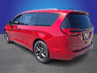 2027 Chrysler Pacifica PACIFICA SELECT