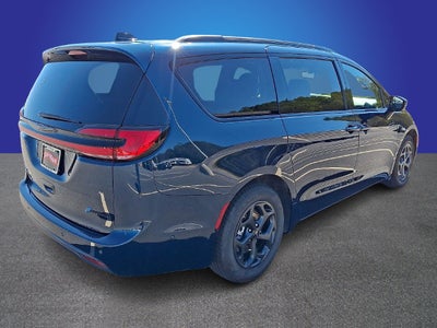 2024 Chrysler Pacifica Hybrid Premium S Appearance Pkg