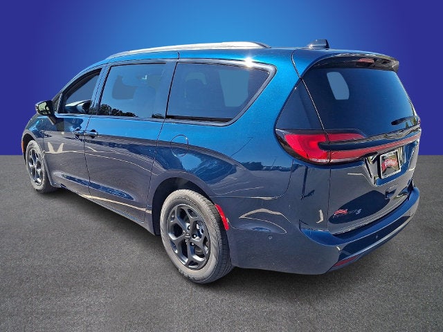 2024 Chrysler Pacifica Hybrid Premium S Appearance Pkg