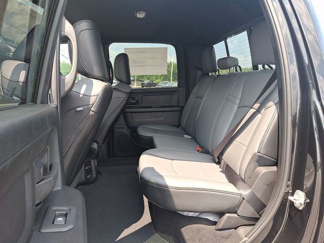 2026 RAM 3500 RAM 3500 TRADESMAN CREW CAB 4X4 8' BOX
