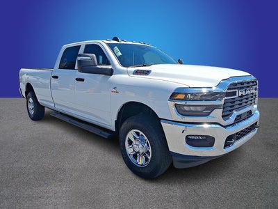2026 RAM 3500 RAM 3500 TRADESMAN CREW CAB 4X4 8' BOX