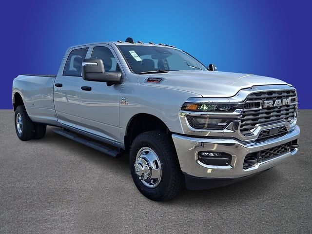 2026 RAM 3500 RAM 3500 TRADESMAN CREW CAB 4X4 8' BOX