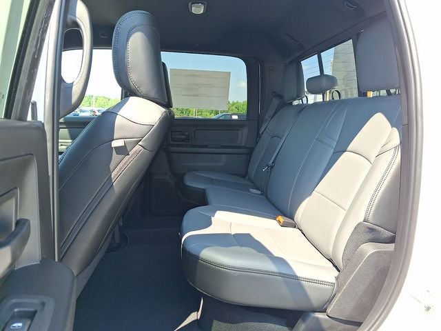 2026 RAM 3500 RAM 3500 TRADESMAN CREW CAB 4X4 8' BOX