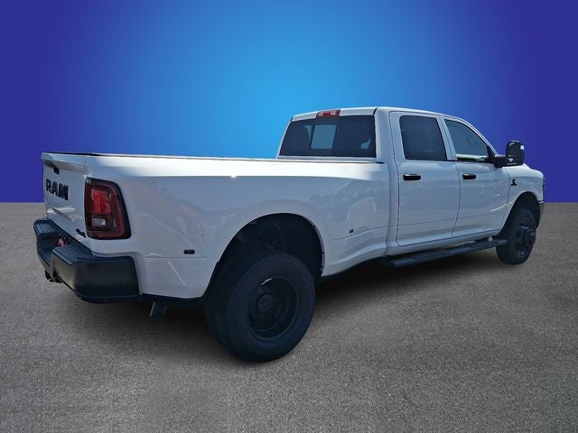 2026 RAM 3500 RAM 3500 TRADESMAN CREW CAB 4X4 8' BOX
