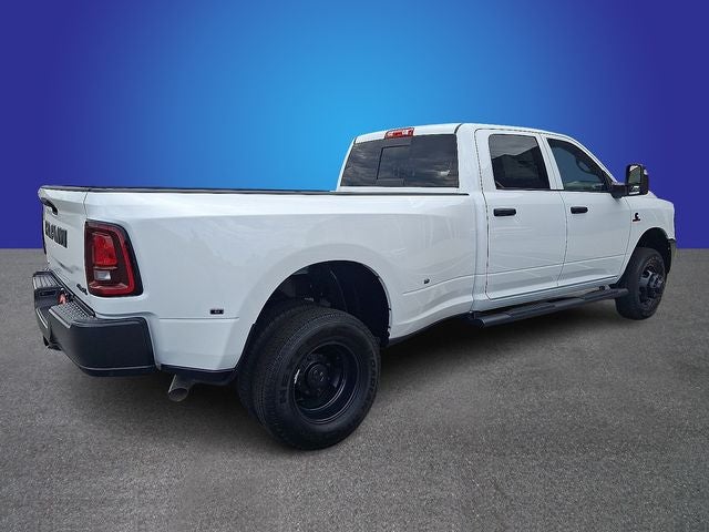 2026 RAM 3500 RAM 3500 TRADESMAN CREW CAB 4X4 8' BOX