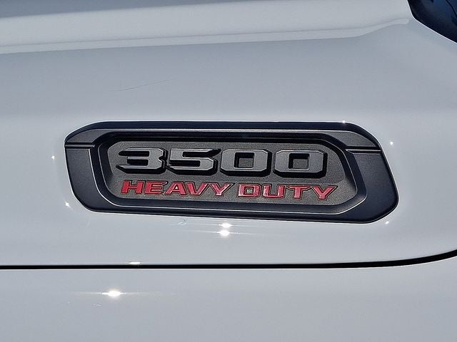2026 RAM 3500 RAM 3500 TRADESMAN CREW CAB 4X4 8' BOX