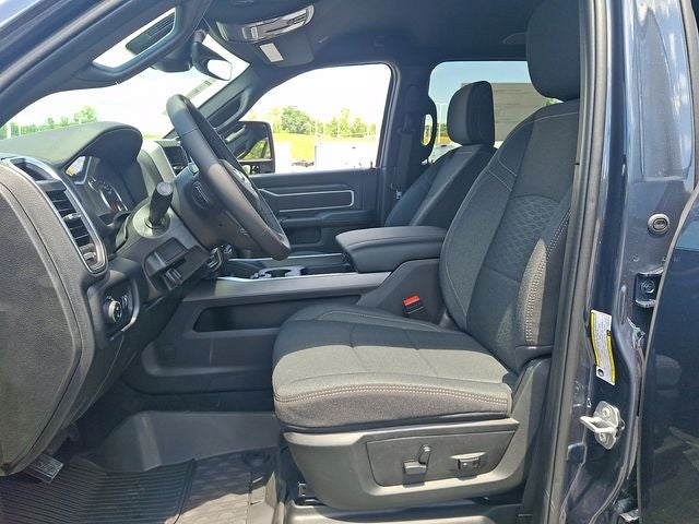 2026 RAM 3500 RAM 3500 BIG HORN CREW CAB 4X4 8' BOX