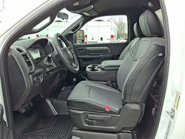 2024 RAM 2500 Tradesman Regular Cab 4x4 8' Box