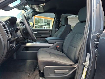 2026 RAM 1500 RAM 1500 EXPRESS CREW CAB 4X4 5'7' BOX
