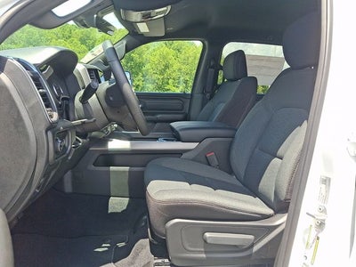 2026 RAM 1500 RAM 1500 EXPRESS CREW CAB 4X4 5'7' BOX
