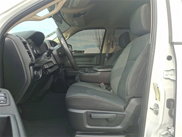 2020 RAM 2500 Tradesman Crew Cab 4X4 6'4' Box