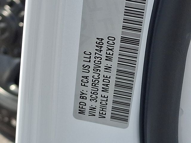 2027 RAM 2500 RAM 2500 TRADESMAN CREW CAB 4X4 6'4' BOX